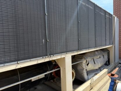 McQuay 290 Ton Air Cooled Chiller Model: AWS 290: Running on R134A: Item # CH33212 - Image 5