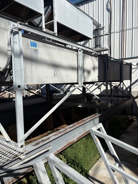 8 Fan Heatcraft Air cooled freon condenser : Item#: CT77653 - Image 2