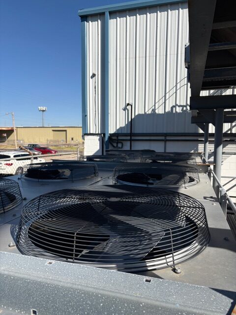 8 Fan Heatcraft Air cooled freon condenser : Item#: CT77653 - Image 4